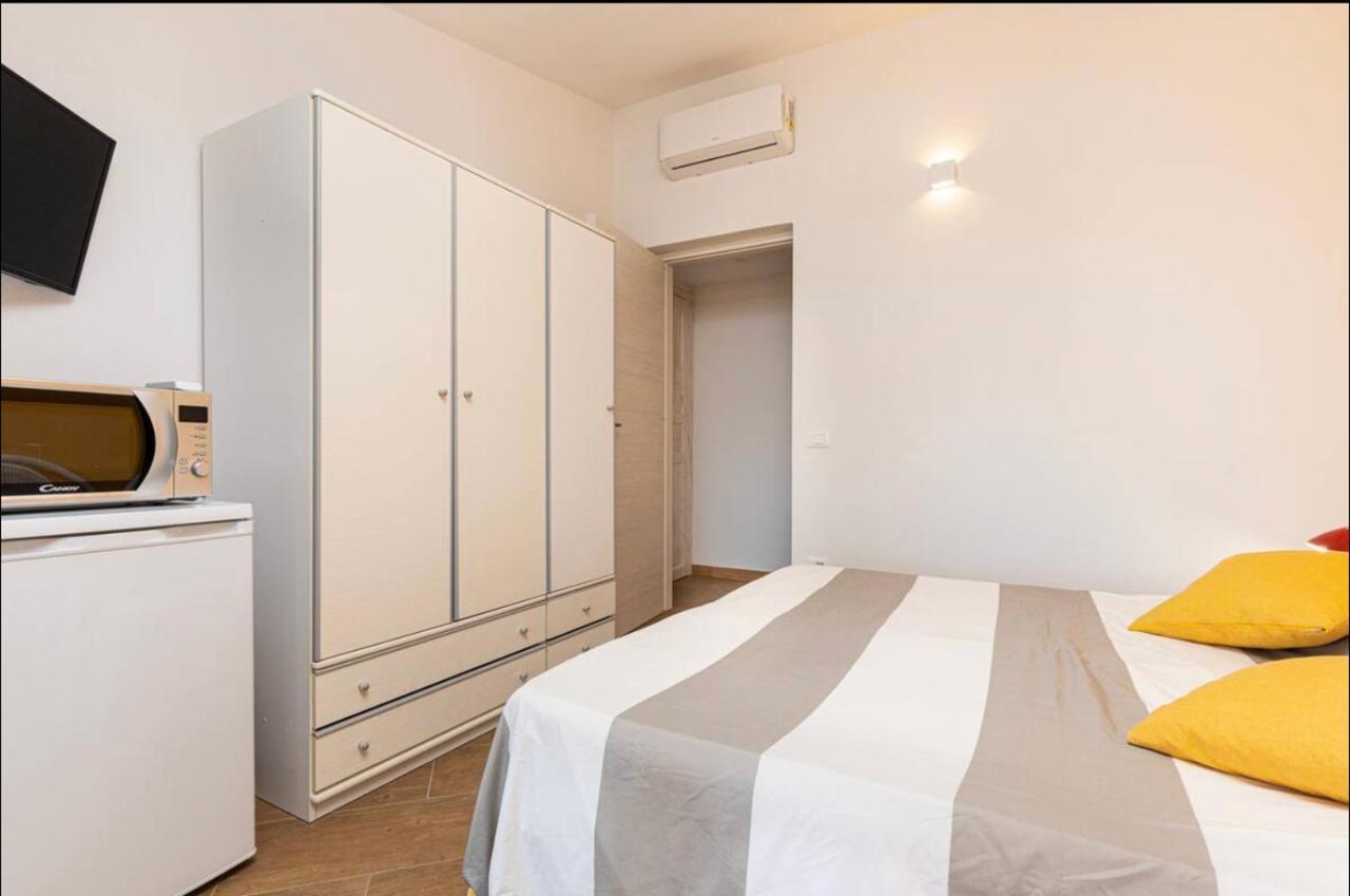 Casa Sharon Appartamento Vista Mare Ad Olbia Esterno foto